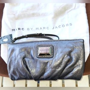 Marc by Marc Jacobs GiraphiteDark Silver Gray Metallic LeatherWristlet Clutch